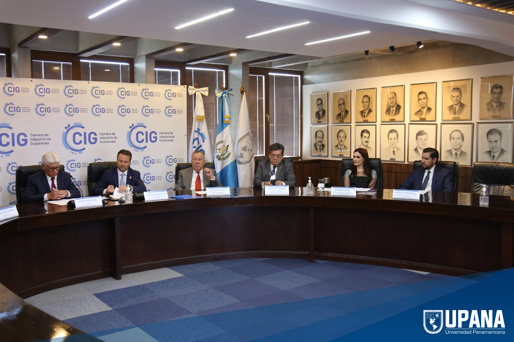 La Cámara de Industria de Guatemala suscribe convenio de capacitación con Lideratius / UPANA