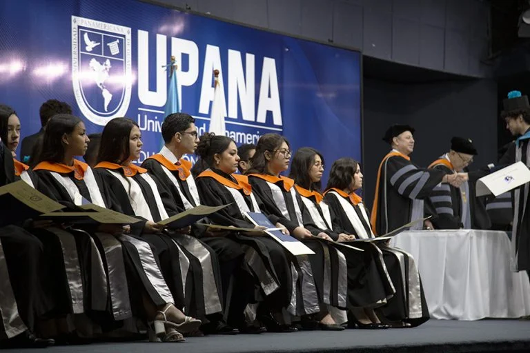 UPANA - Graduaciones