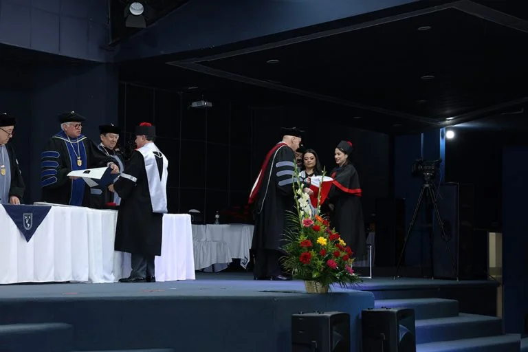 UPANA - Graduaciones